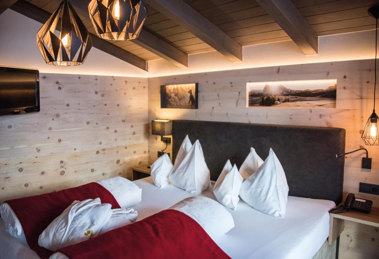 Hotel Goldknopf Alpe Di Siusi Eksteriør bilde