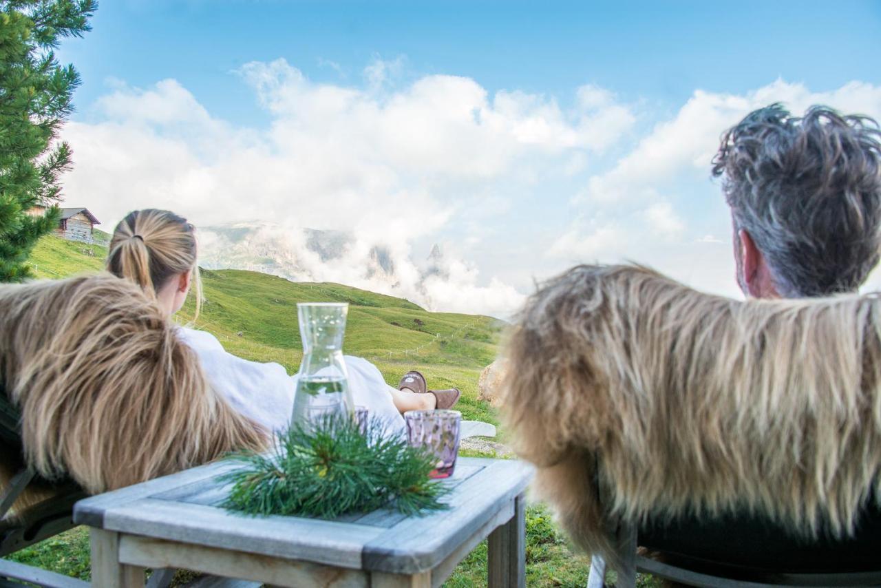 Hotel Goldknopf Alpe Di Siusi Eksteriør bilde