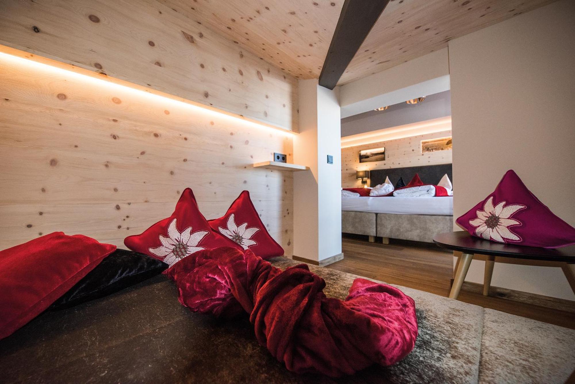 Hotel Goldknopf Alpe Di Siusi Eksteriør bilde