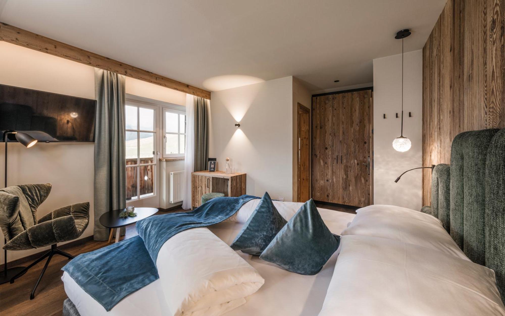 Hotel Goldknopf Alpe Di Siusi Eksteriør bilde